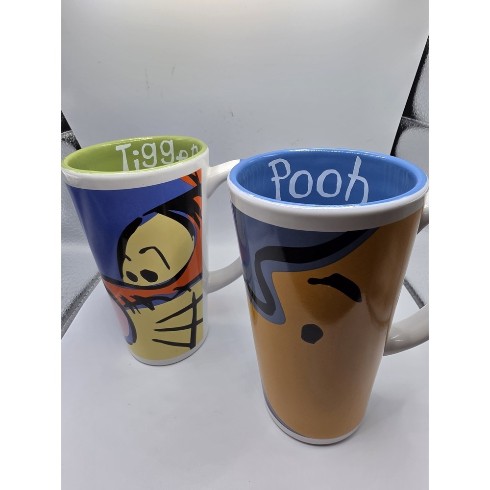 2 Disney 16 oz Latte Mugs Tigger & Winnie The Pooh Honey Bees Blue Yellow